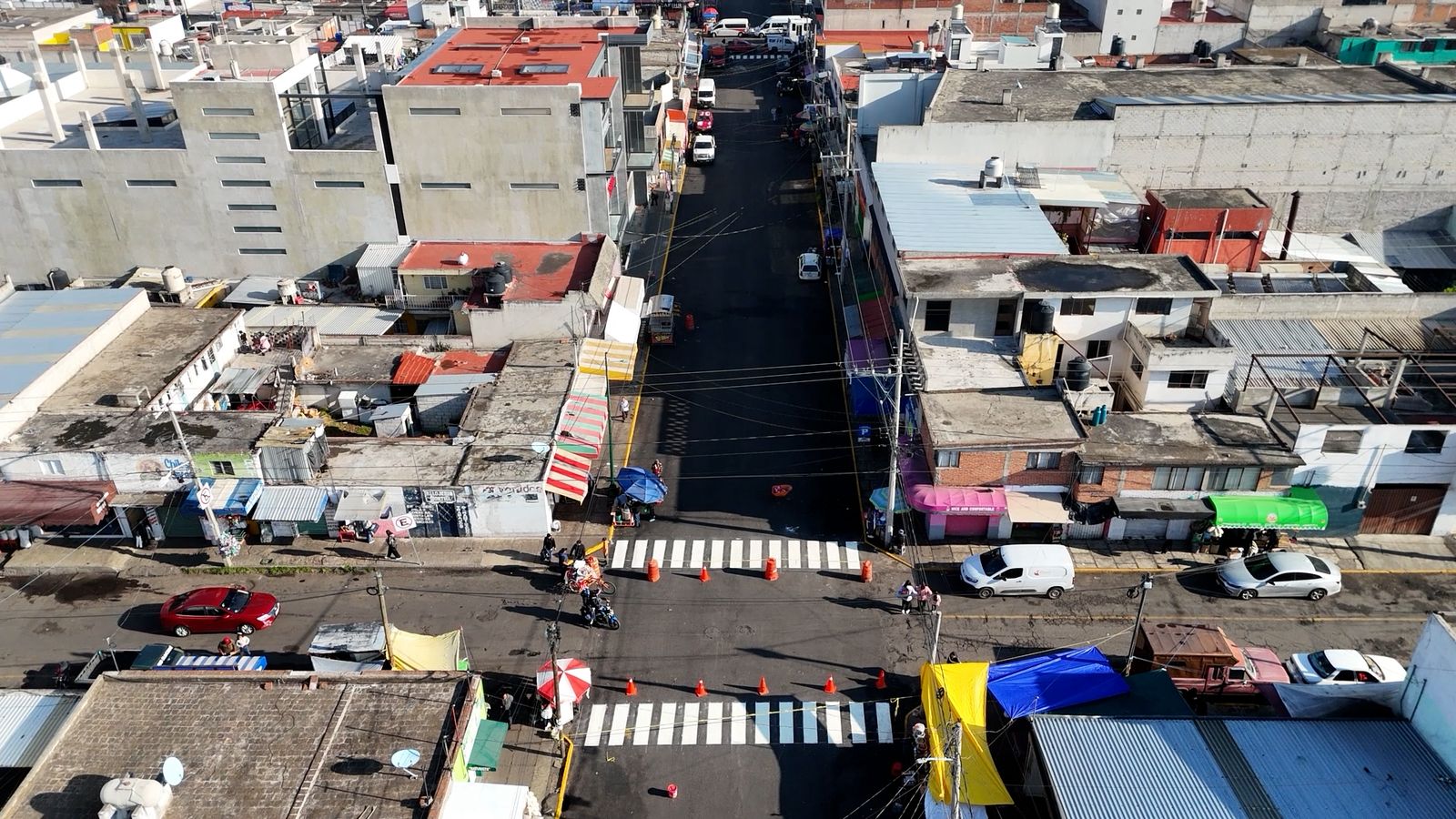 Javier Rivera cumple con hechos: Entrega el reencarpetamiento de la Avenida Xicohténcatl